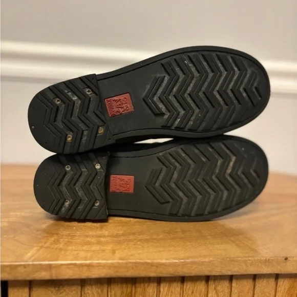 Dark gray Kodiak Boots - Picture 5 of 5